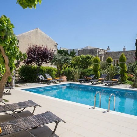 Arcus Suites Aryiroúpolis Exterior foto