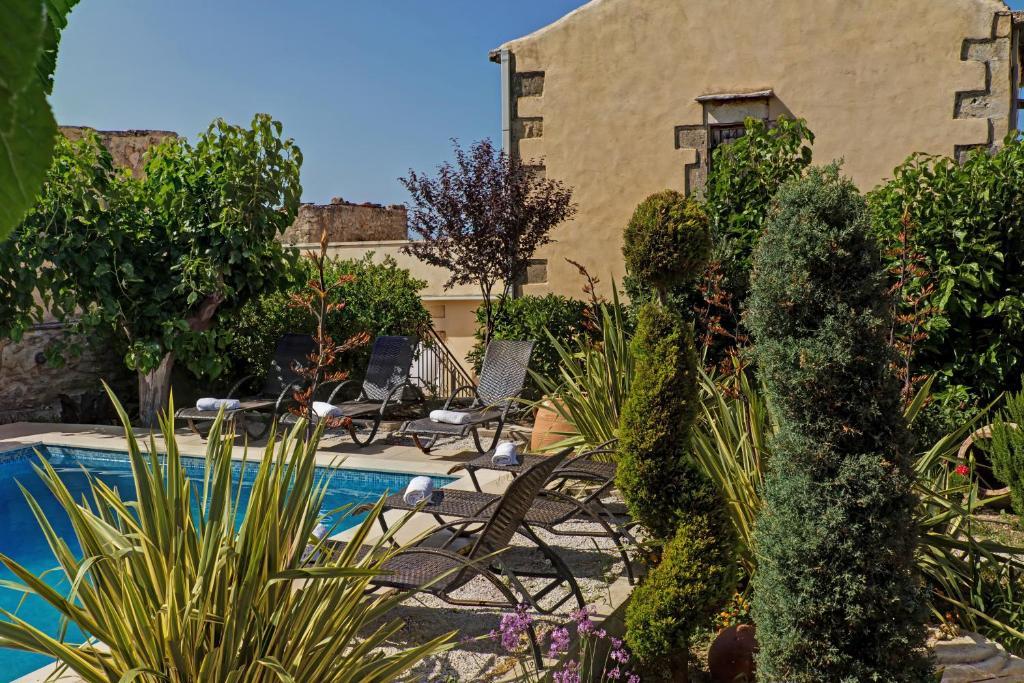 Arcus Suites Aryiroúpolis Exterior foto