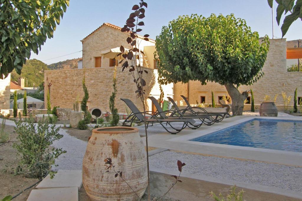 Arcus Suites Aryiroúpolis Exterior foto