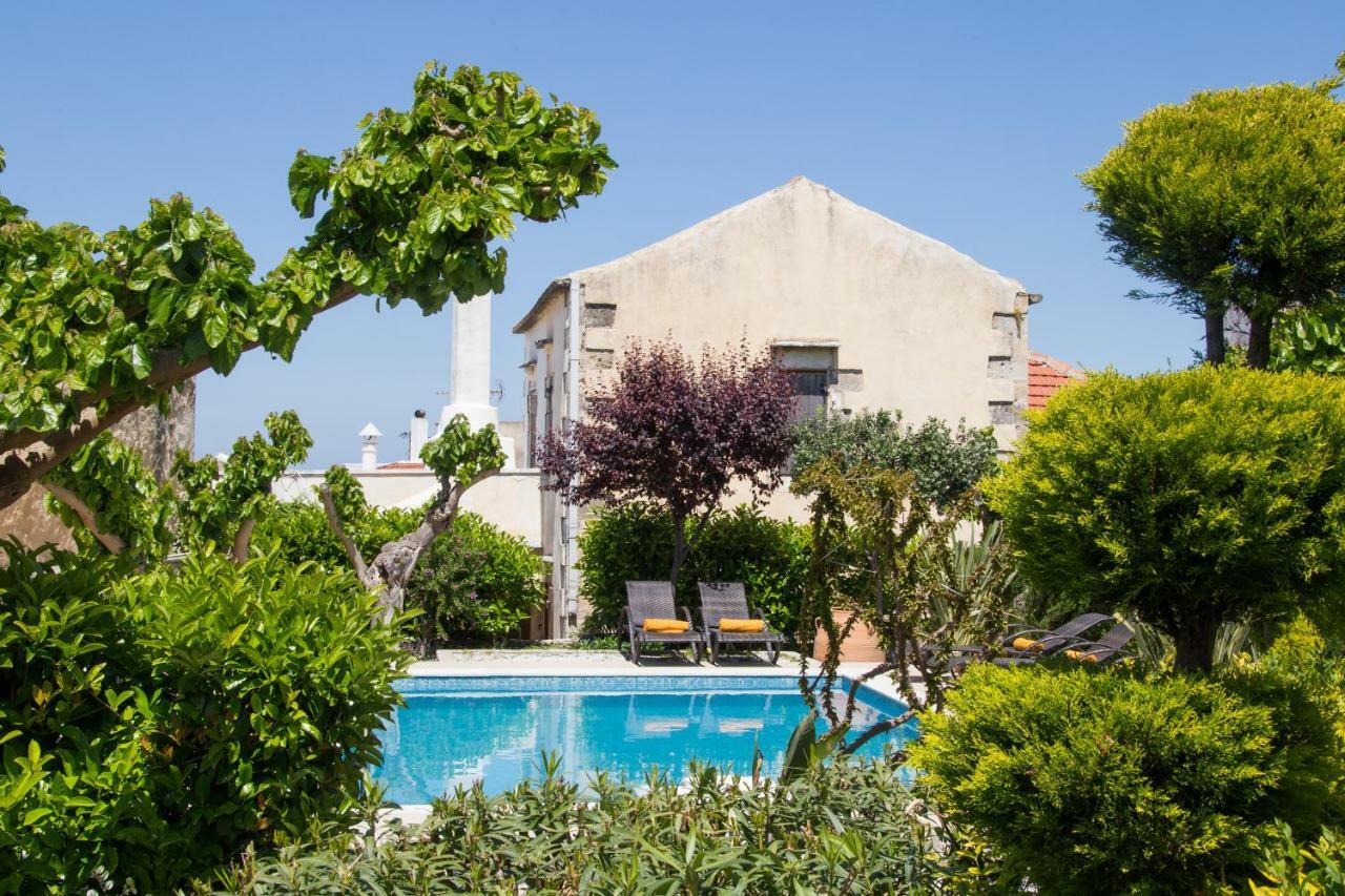 Arcus Suites Aryiroúpolis Exterior foto