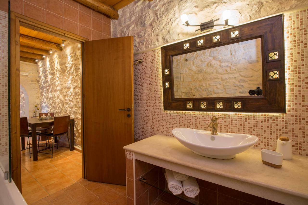 Arcus Suites Aryiroúpolis Exterior foto